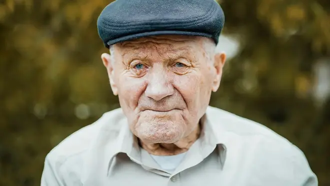 Не прошло
